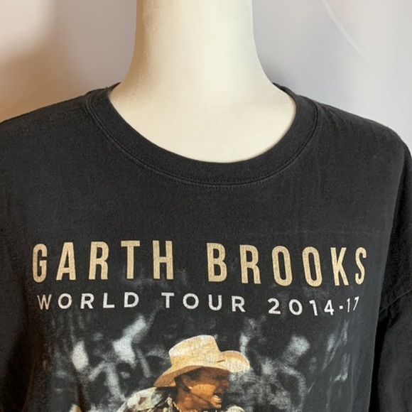 Garth Brooks World Tour Concert T-Shirt - Picture 3 of 7